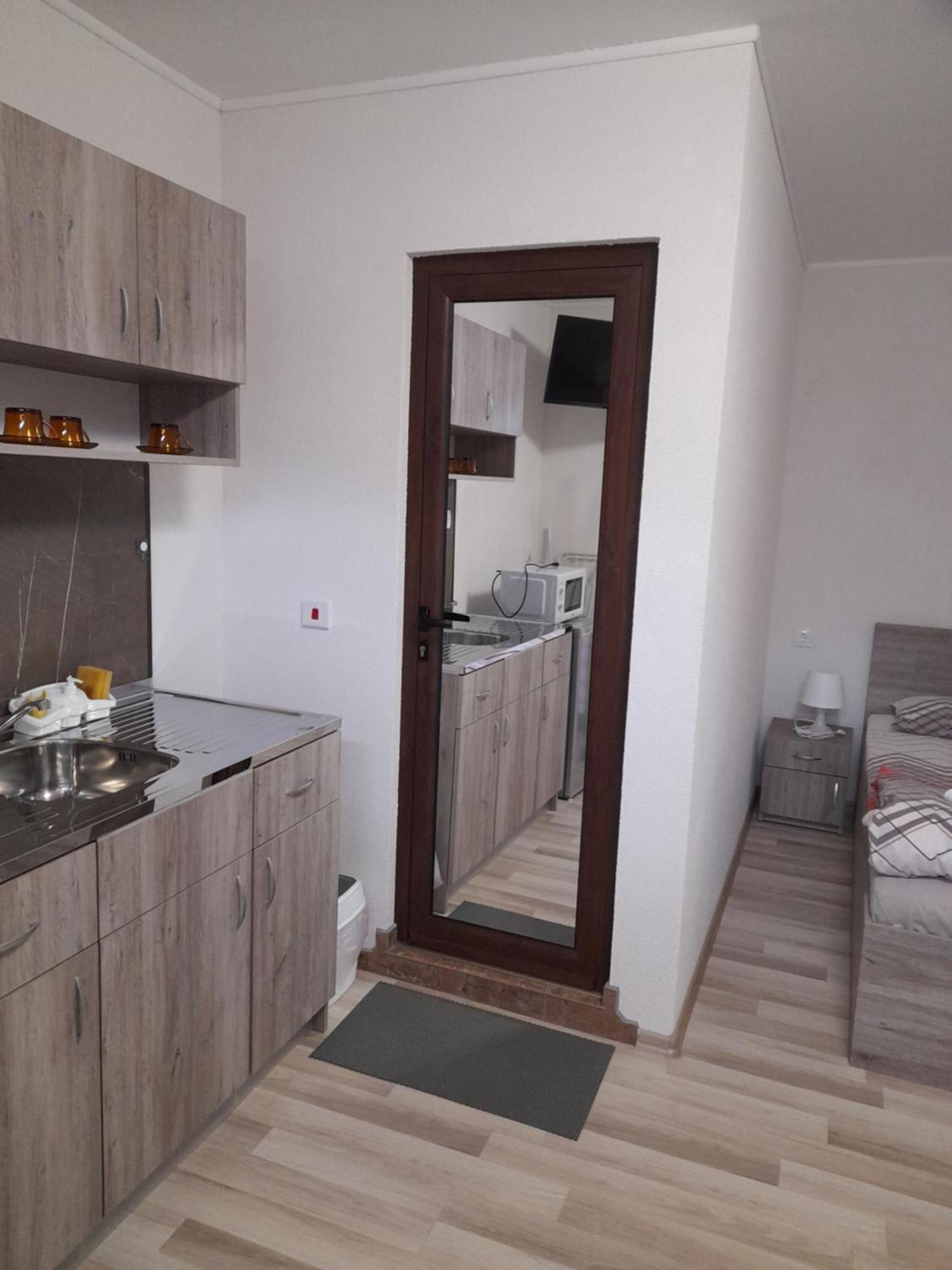 ספרבה בניה Guest Rooms Ider מראה חיצוני תמונה