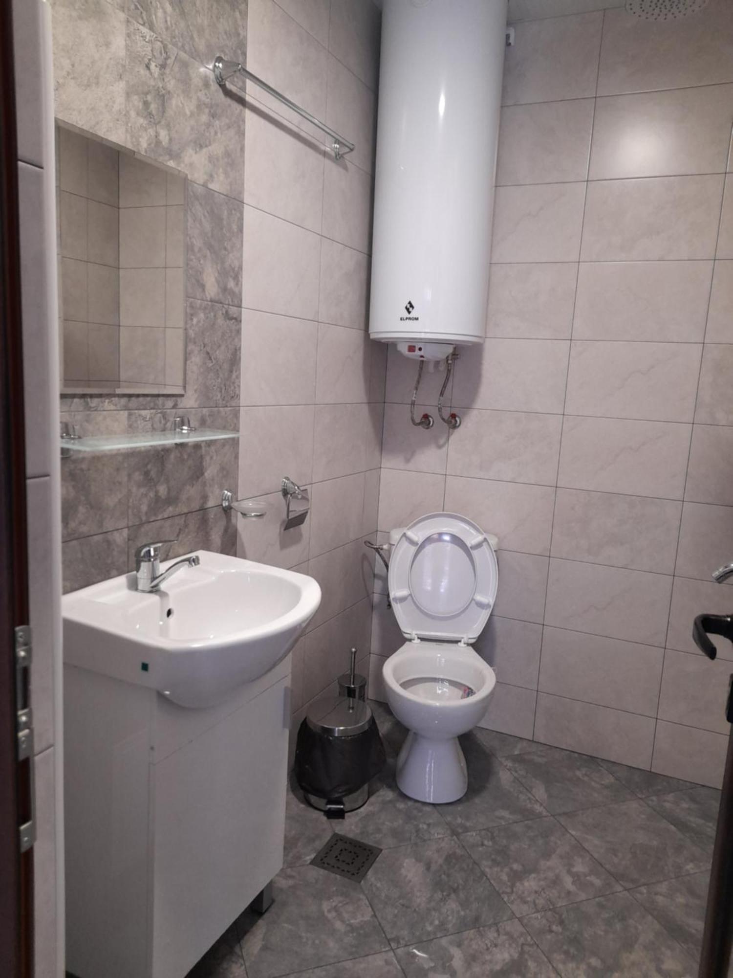 ספרבה בניה Guest Rooms Ider מראה חיצוני תמונה