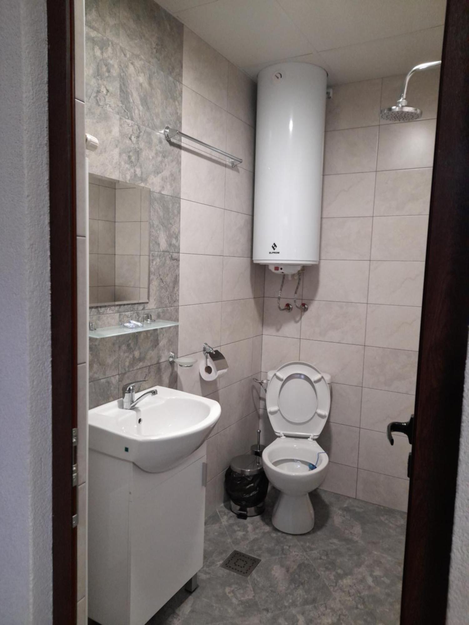 ספרבה בניה Guest Rooms Ider מראה חיצוני תמונה