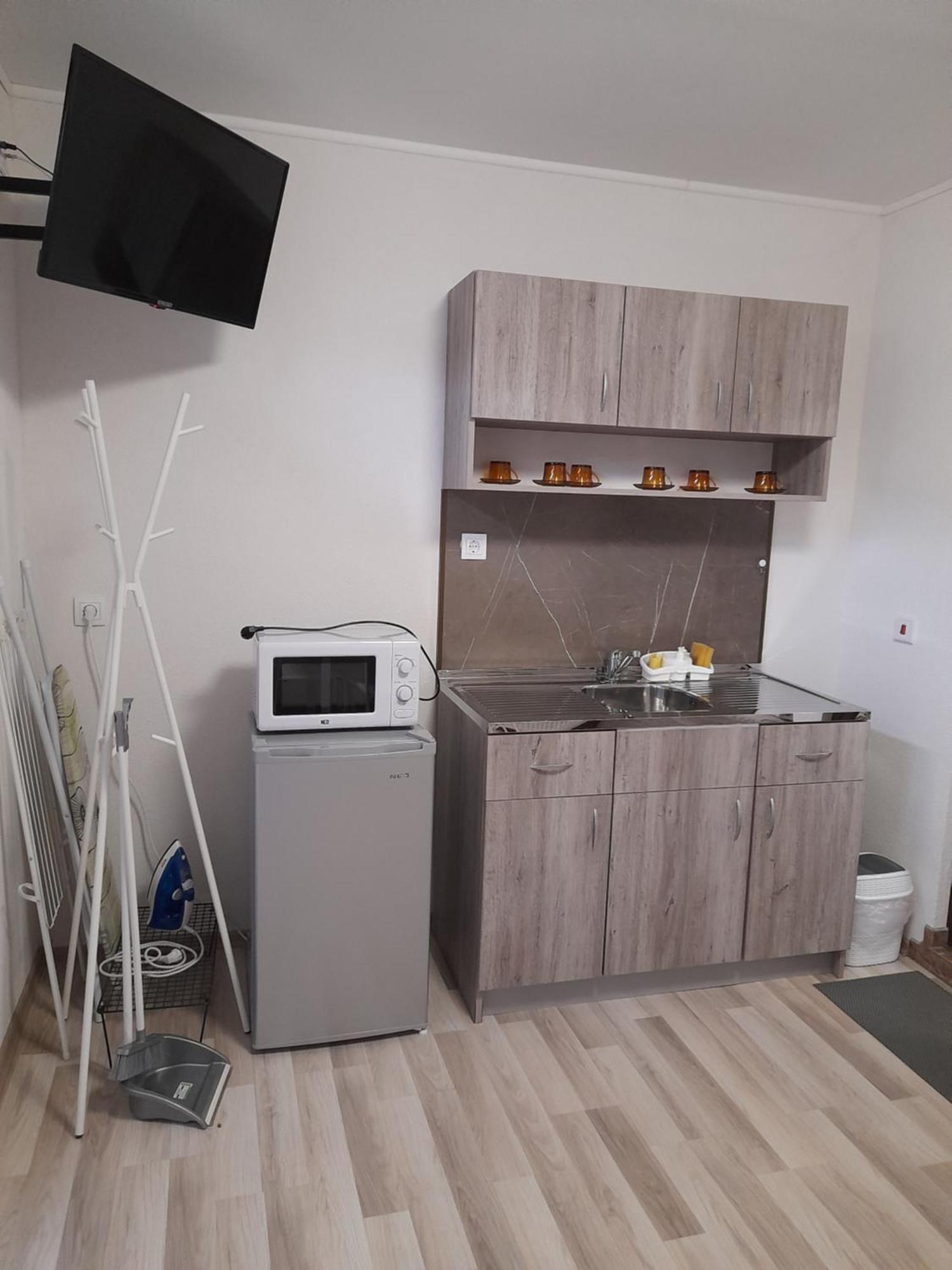 ספרבה בניה Guest Rooms Ider מראה חיצוני תמונה