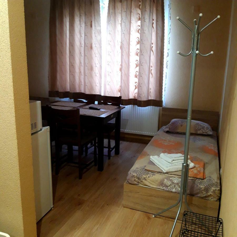 ספרבה בניה Guest Rooms Ider מראה חיצוני תמונה